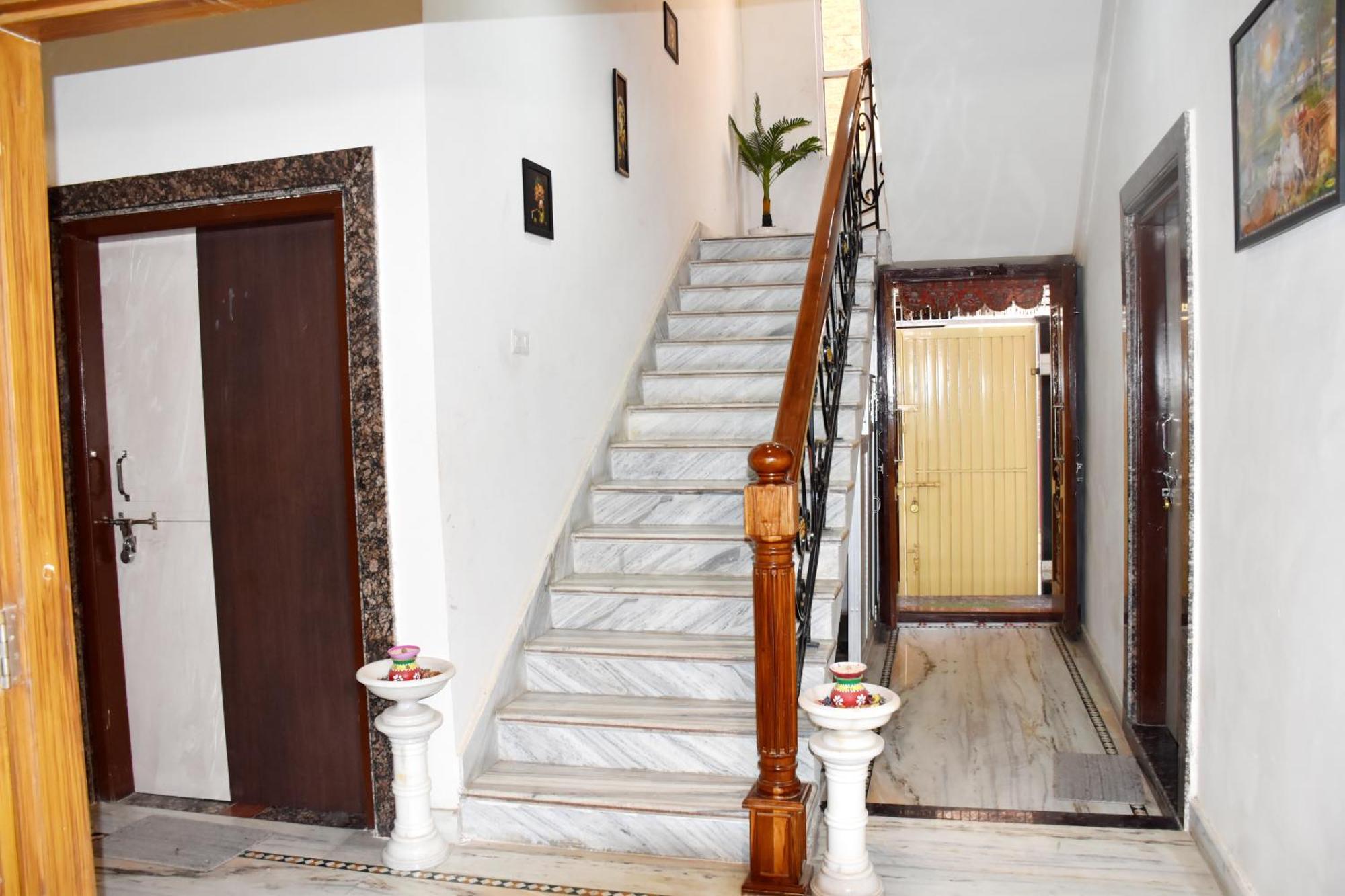 Ramaya Home Stay Varanasi Eksteriør billede